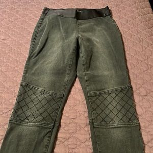 CAbi Moto Jegging Size 6